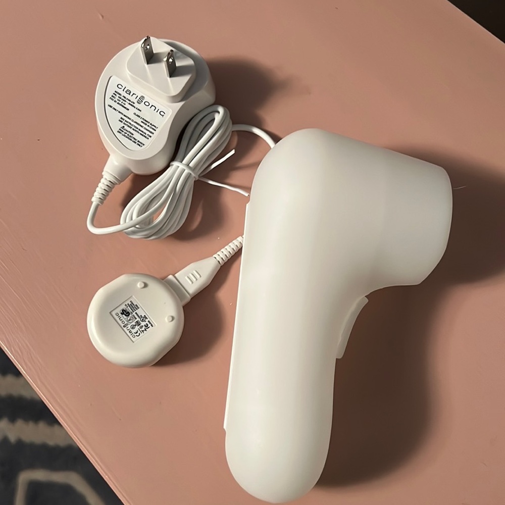 Clarisonic Charger and Travel Case